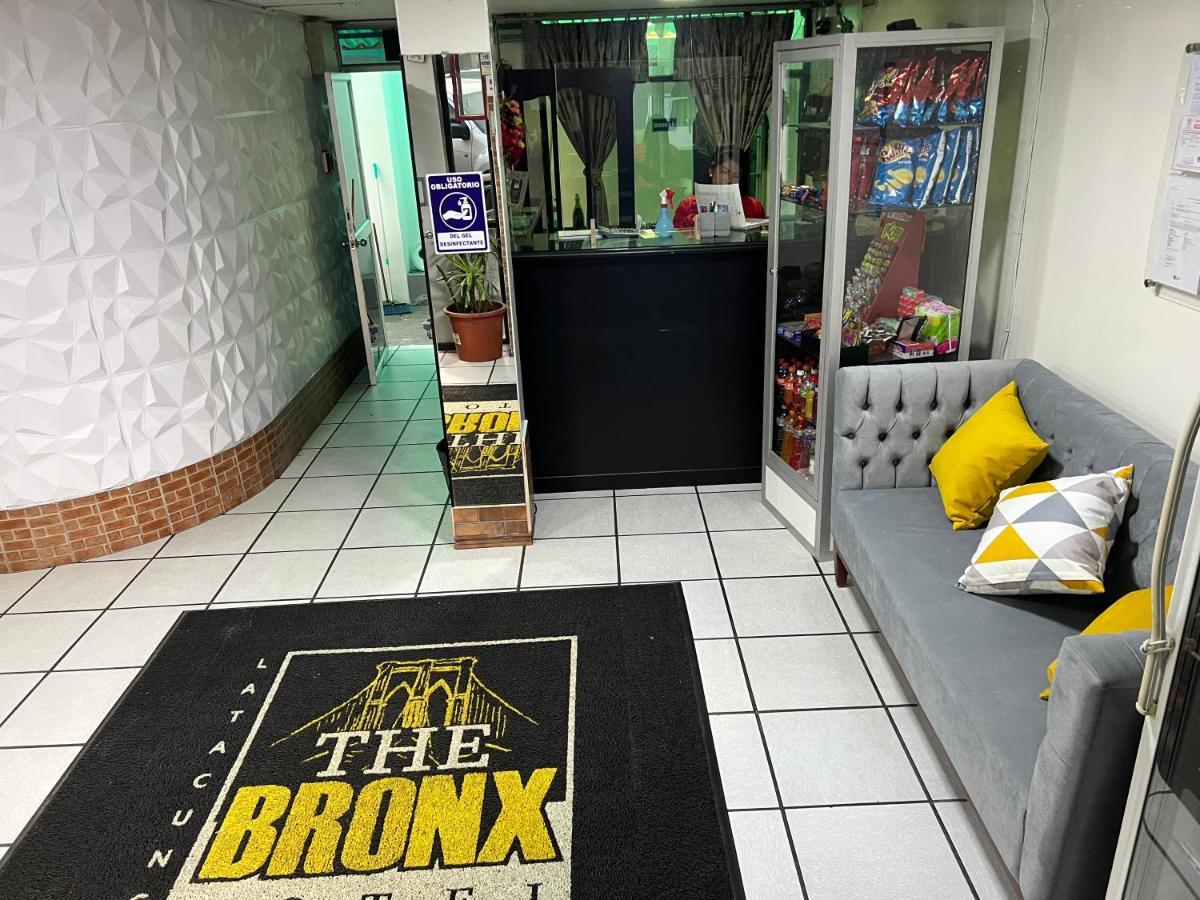 The Bronx Hotel 拉塔昆加 外观 照片